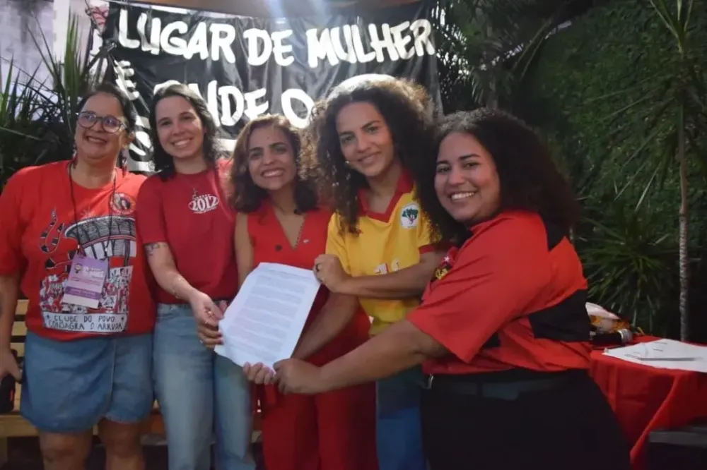Eugênia Lima e Rosa Amorim assinam compromisso de combate à violência de gênero no futebol