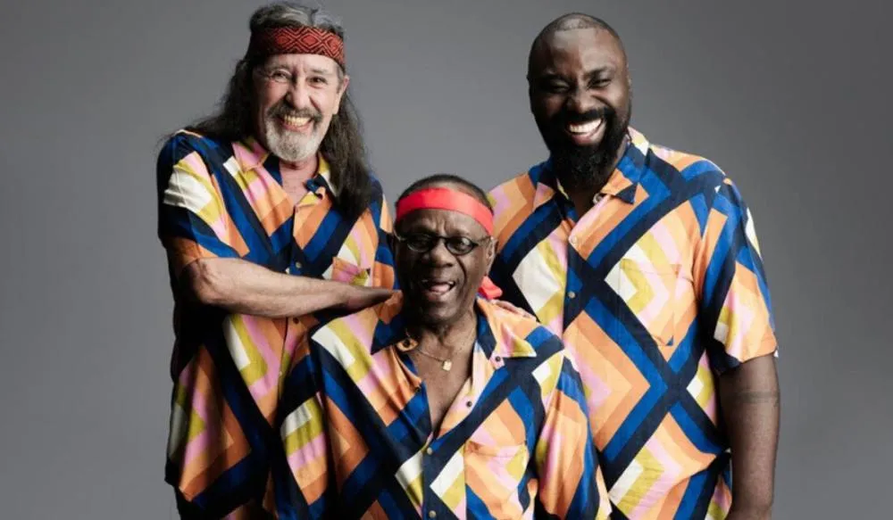 Trio Mocotó reúne samba-rock, rap e pop no Bem Brasil deste domingo (9)
