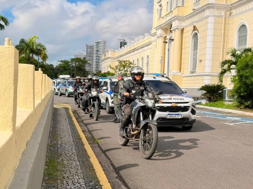Operação remove barricadas e reforça policiamento nas comunidades do V8 e V9, em Olinda