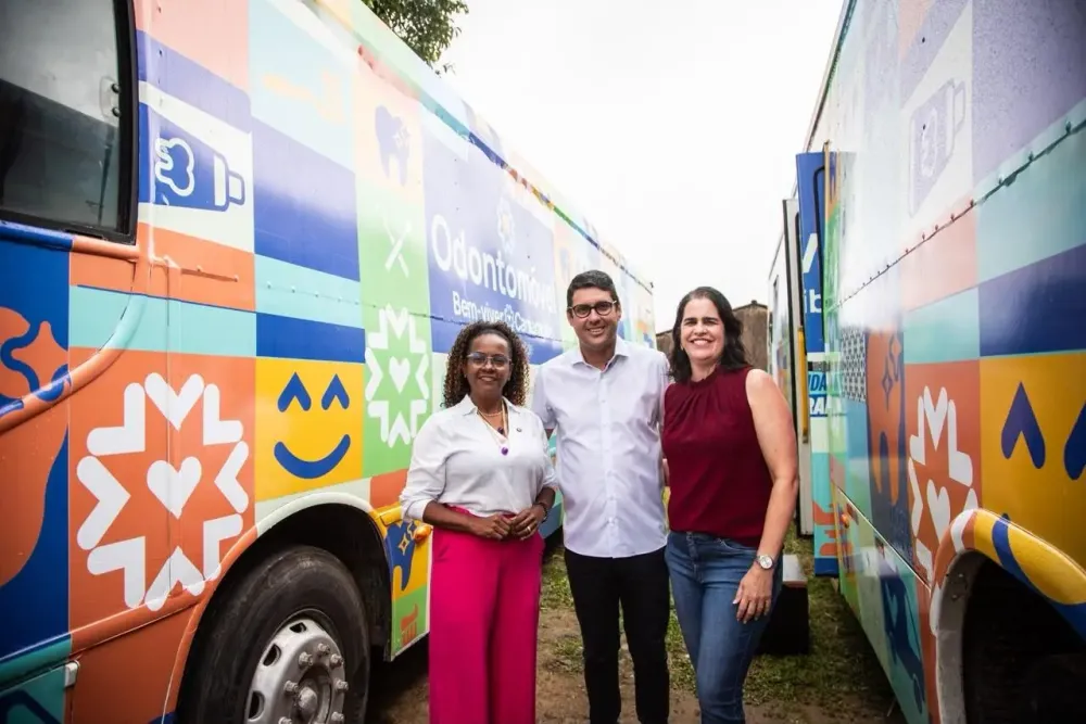 Prefeitura de Camaragibe amplia atendimento em saúde bucal com lançamento de dois odontomóveis